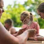 Traumfänger basteln bei SOMMERJUNG, dem Ferienlager für Erwachsene